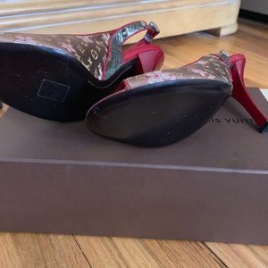 Louis Vuitton cherry blossom sling backs  pumps